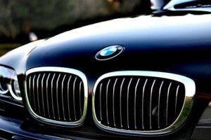 Hood of BMW with logo - Chip Your car Can I make my BMW faster with a performance chip tune?